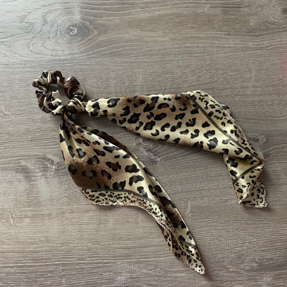 scarf scrunchie